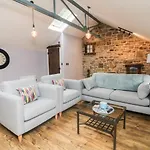 Darrowby Barn *